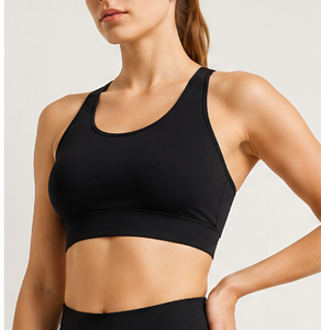 Top deportivo negro